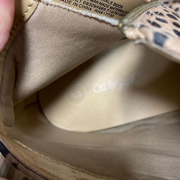 Cat & Jack Leopard Booties Size 5 - Picture 9 of 9